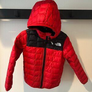 The North Face Kid's Thermoball Jacket with Hood - Like New!